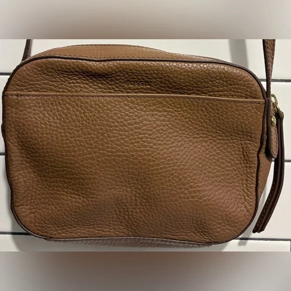 Fossil Jenna Leather Crossbody Camera Bag - Picture 3 of 6